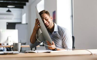 Job Hugging—Is it smart or foolish?